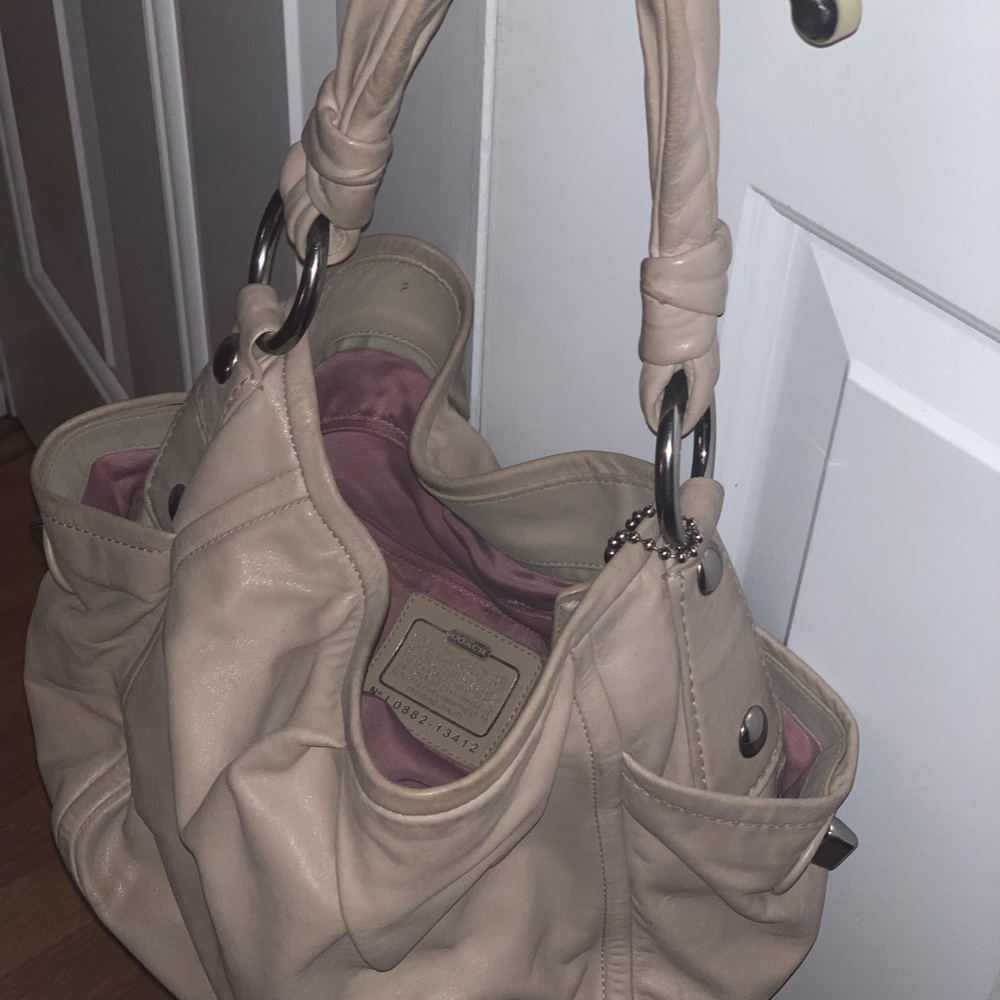 Coach Bags - Picture 4 of 8